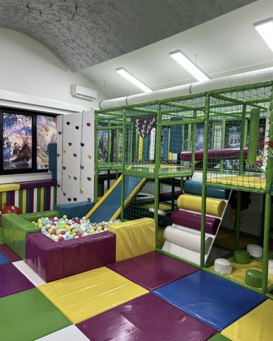 Mastalend playroom